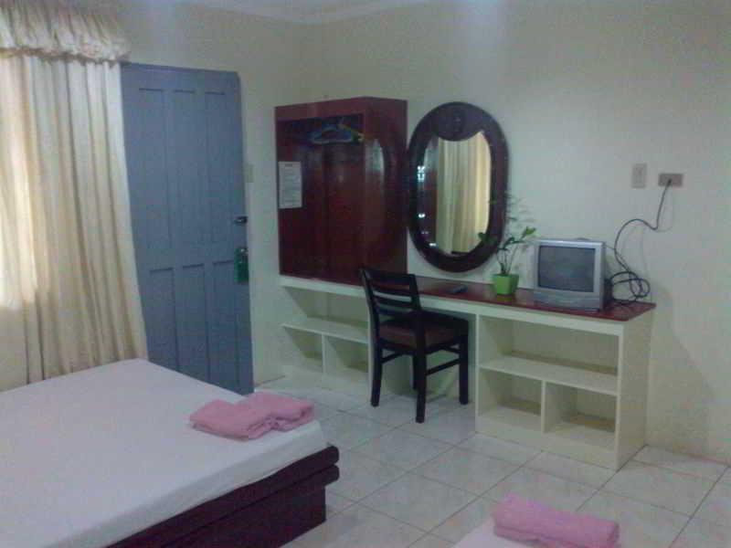 Queen\'S Beach Resort Manoc-Manoc Zewnętrze zdjęcie