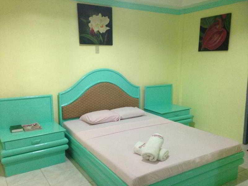 Queen\'S Beach Resort Manoc-Manoc Zewnętrze zdjęcie